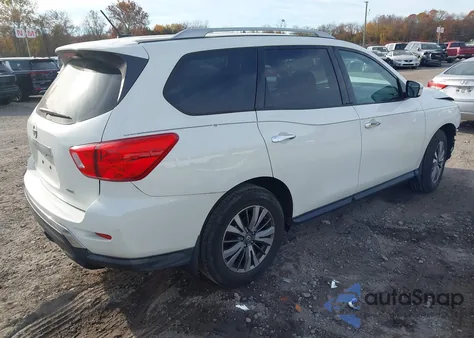 2018 Nissan Pathfinder S z USA, uszkodzony, nr VIN 5N1DR2MM4JC657878